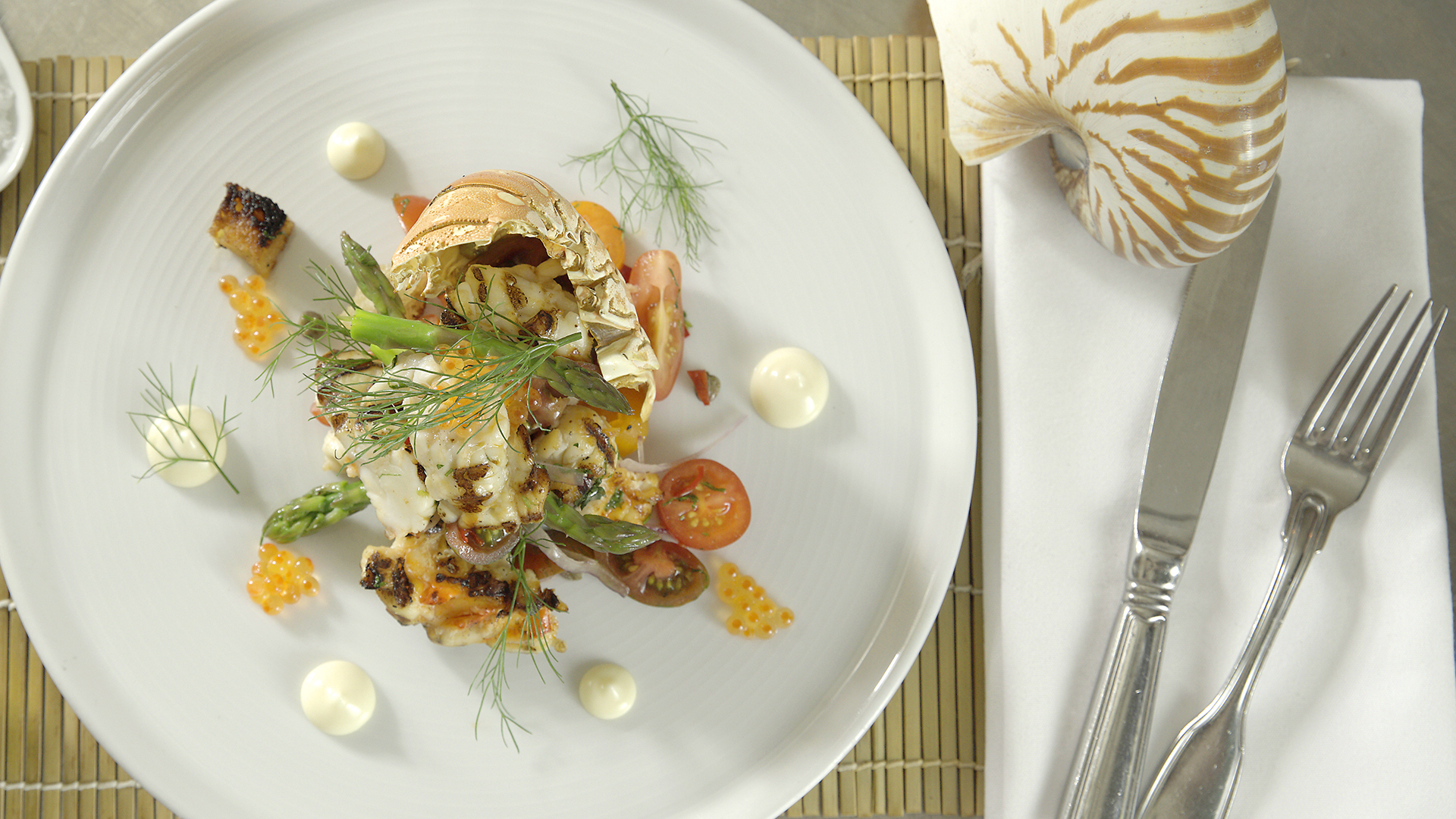 Char-grilled crayfish with fennel purée&nbsp;recipe